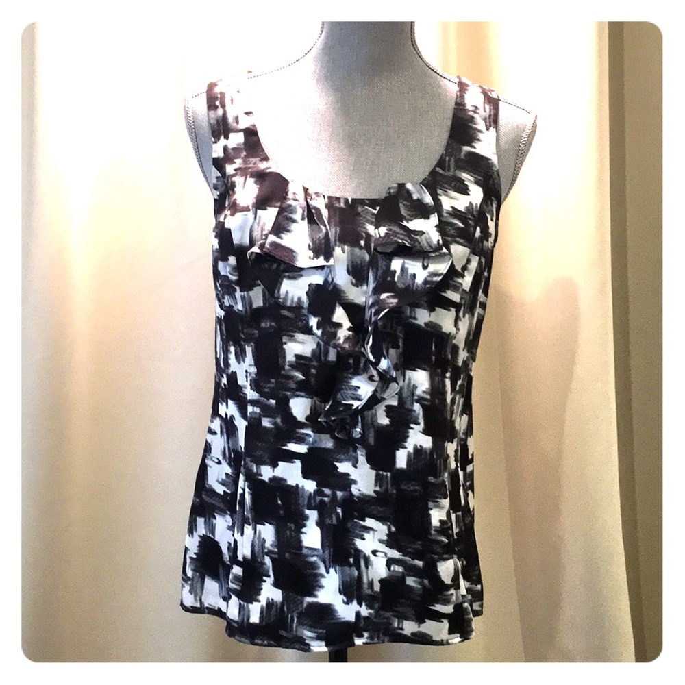 Black&Grey LOFT Sleeveless Blouse